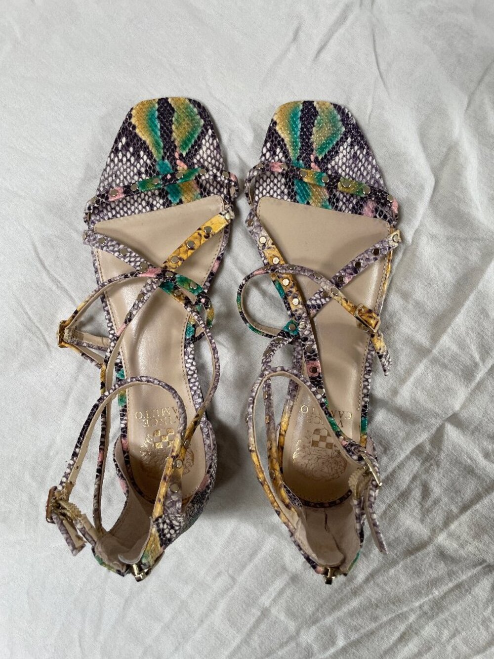 Vince Camuto Multicolor Snake Print Studded Strappy Flat Sandals Size 9M / 40 - Picture 2 of 13